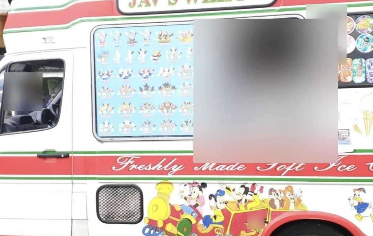 Jav's Whippy van at a wedding